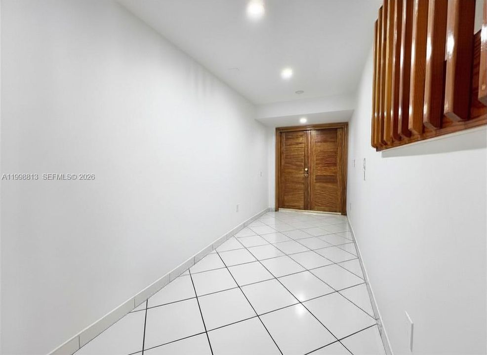 Activo con contrato: $1,049,000 (5 camas, 4 baños, 2739 Pies cuadrados)