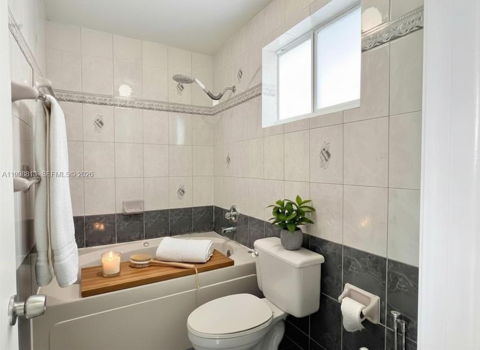 Activo con contrato: $1,049,000 (5 camas, 4 baños, 2739 Pies cuadrados)