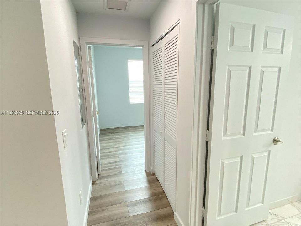 Recientemente alquilado: $2,400 (3 camas, 2 baños, 1300 Pies cuadrados)