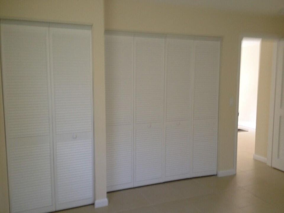 Bedroom 002