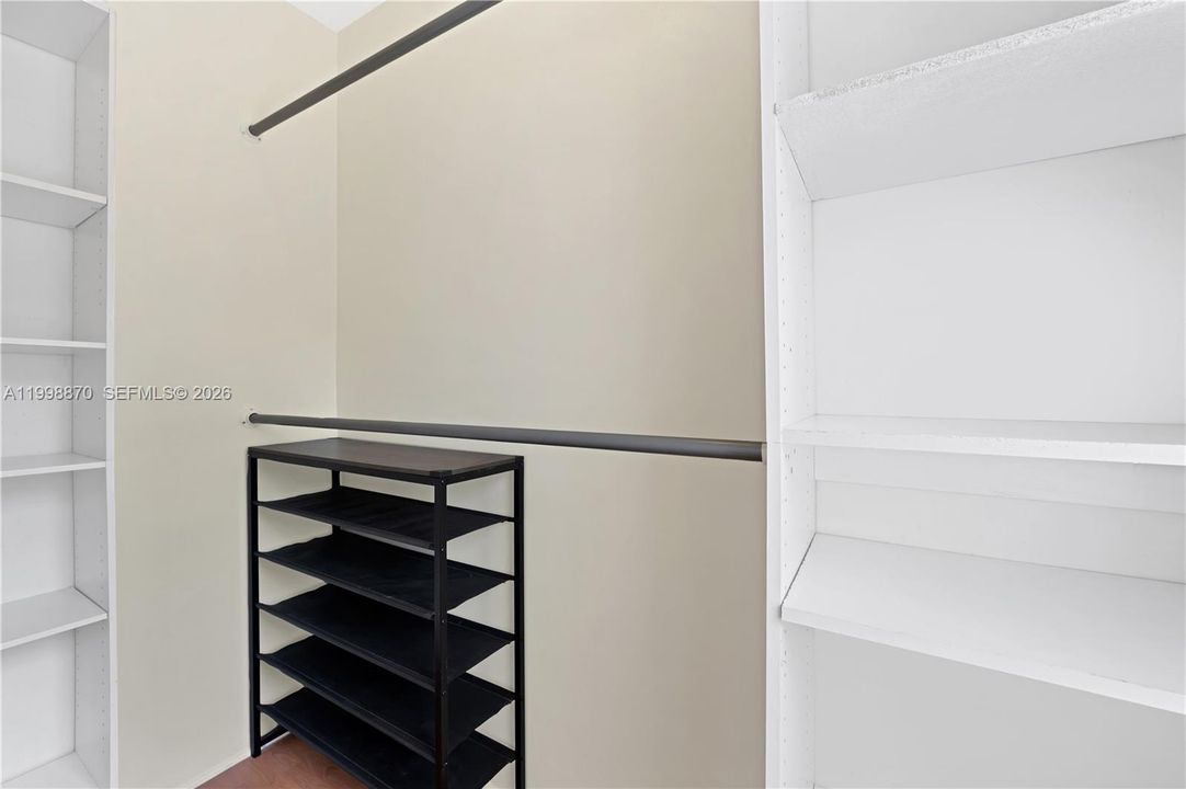 En Venta: $219,900 (2 camas, 1 baños, 725 Pies cuadrados)