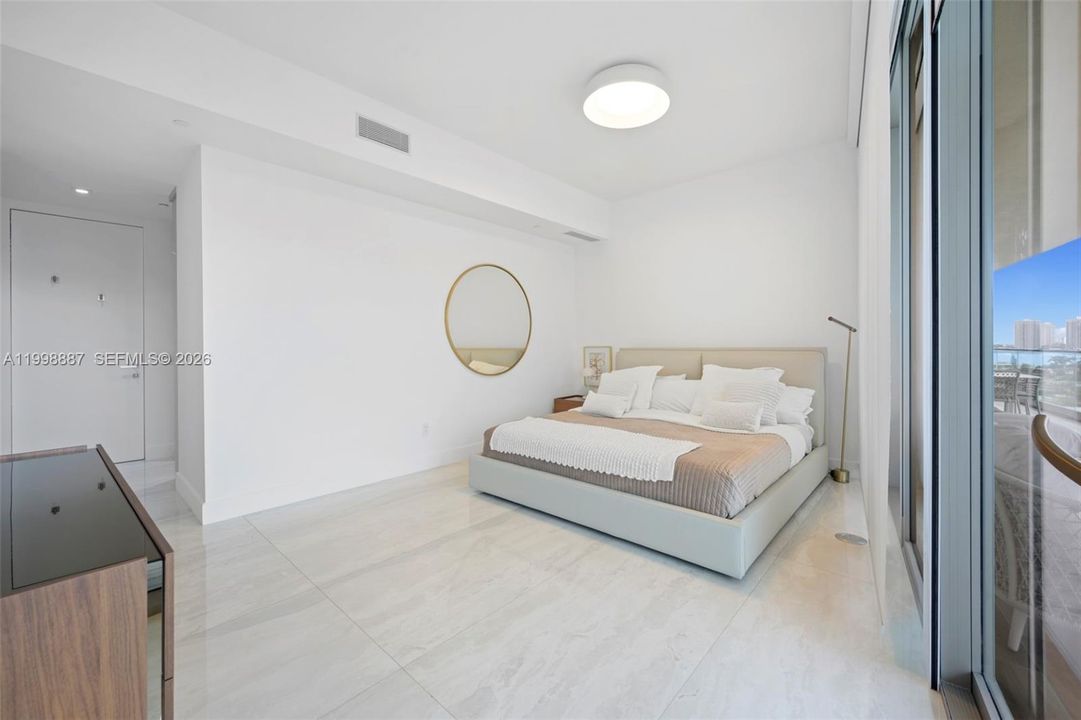 En Venta: $1,985,000 (2 camas, 2 baños, 1094 Pies cuadrados)