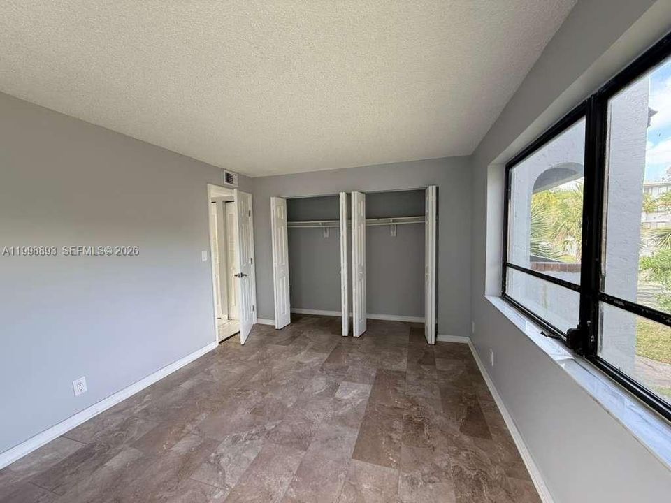 For Rent: $1,878 (2 beds, 1 baths, 850 Square Feet)