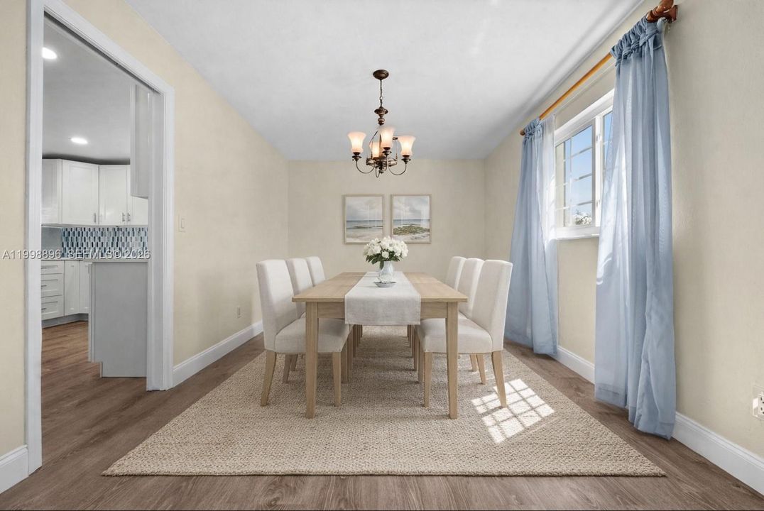 **VIRTUALLY STAGED** Dining Room