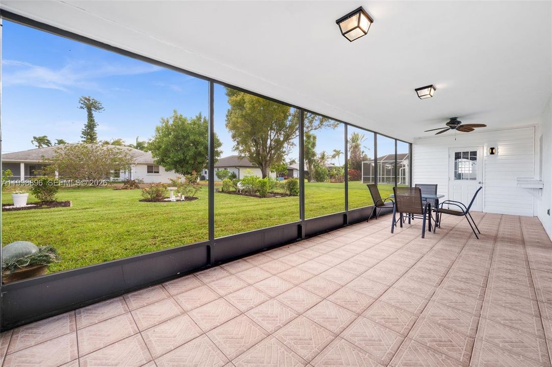 Large Screened Lanai overlooking the yard