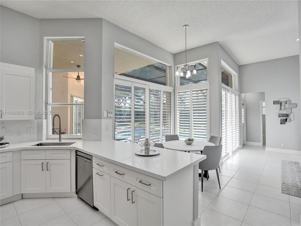 Recently Sold: $1,219,000 (5 beds, 3 baths, 2562 Square Feet)
