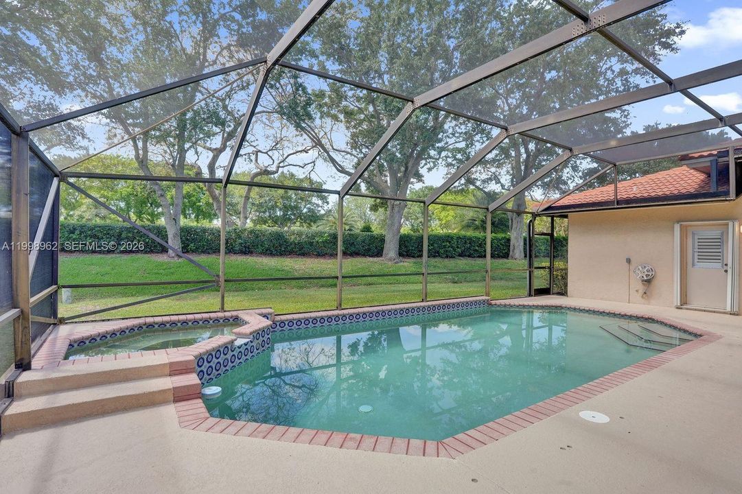 Recently Sold: $1,219,000 (5 beds, 3 baths, 2562 Square Feet)