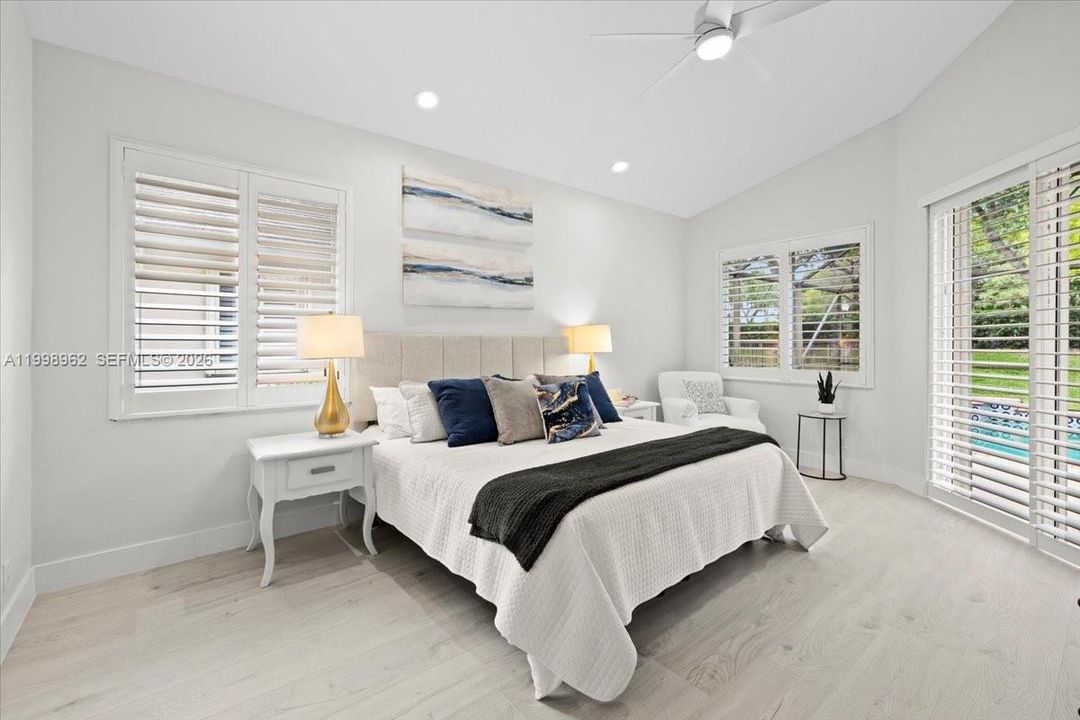 Recently Sold: $1,219,000 (5 beds, 3 baths, 2562 Square Feet)