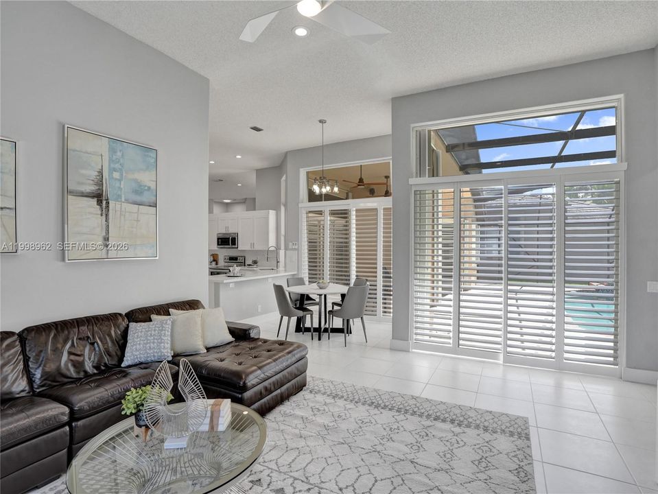 Recently Sold: $1,219,000 (5 beds, 3 baths, 2562 Square Feet)