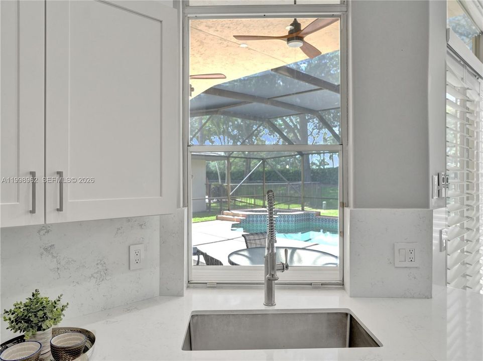 Recently Sold: $1,219,000 (5 beds, 3 baths, 2562 Square Feet)