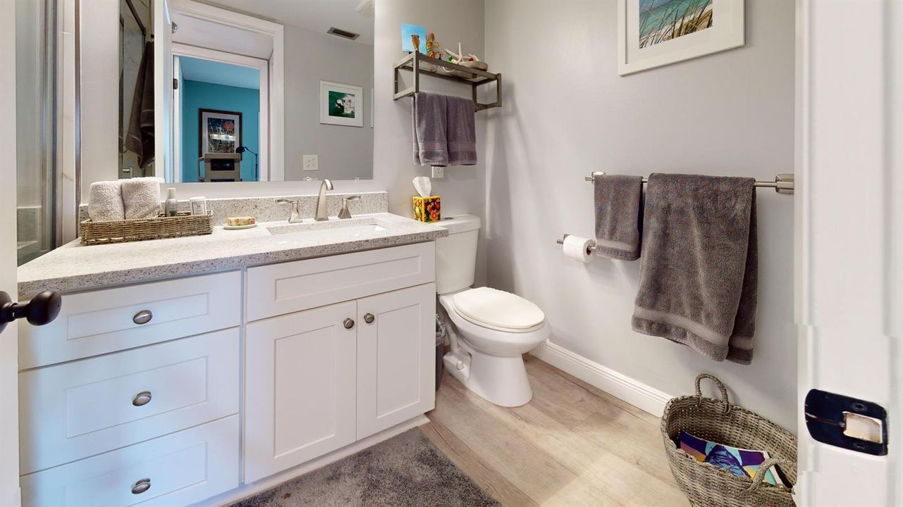 1856-SW-Palm-City-Rd-203-Bathroom
