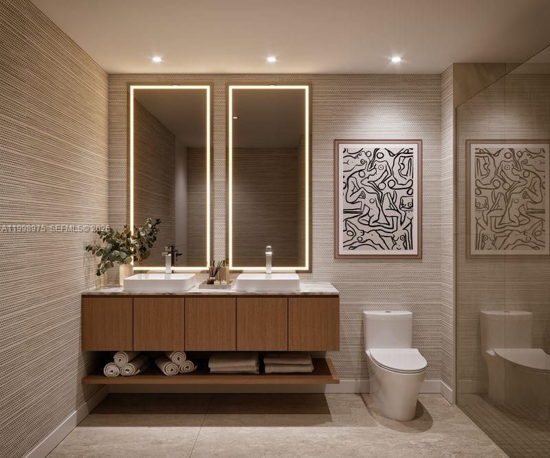 For Sale: $1,057,500 (1 beds, 1 baths, 871 Square Feet)