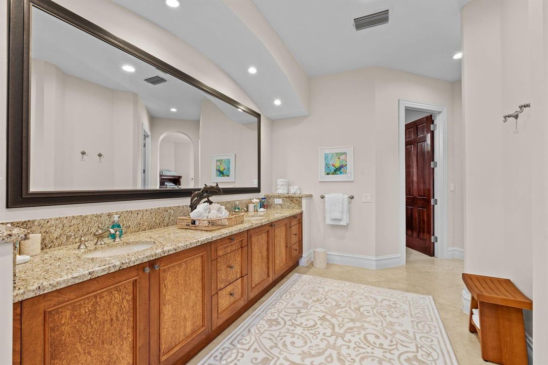 44-web-or-mls-A7403416