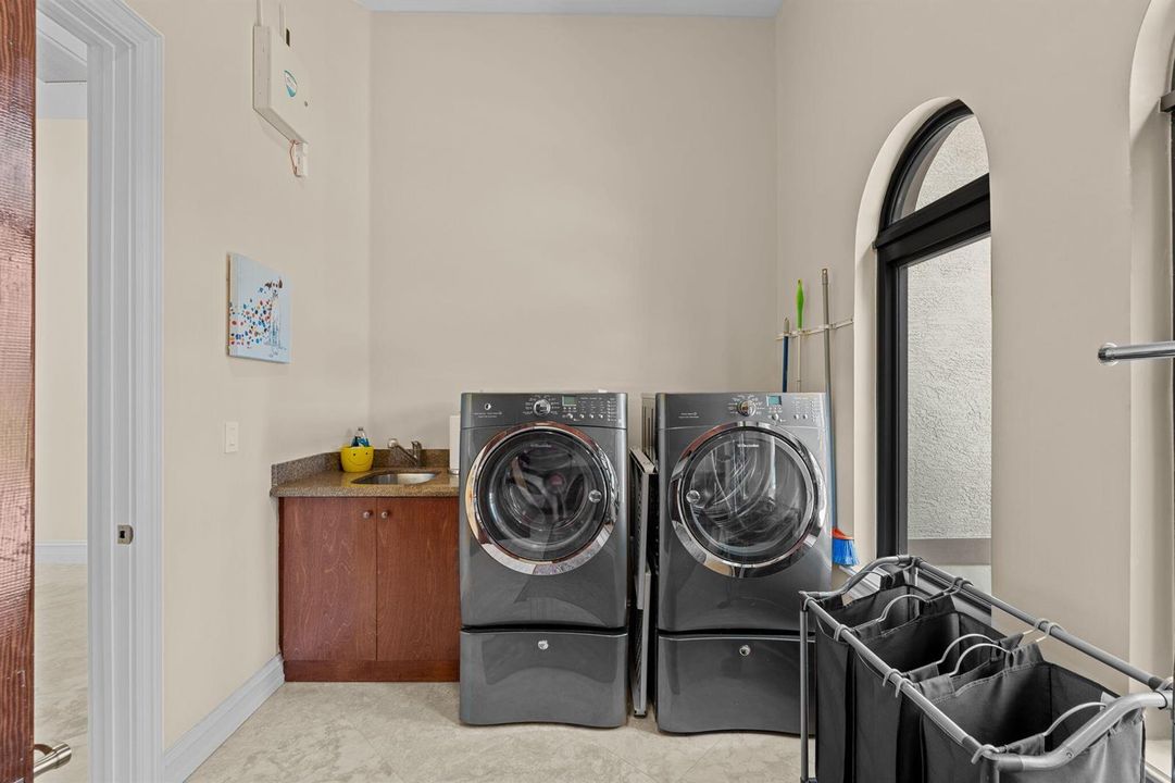 36-web-or-mls-A7403443
