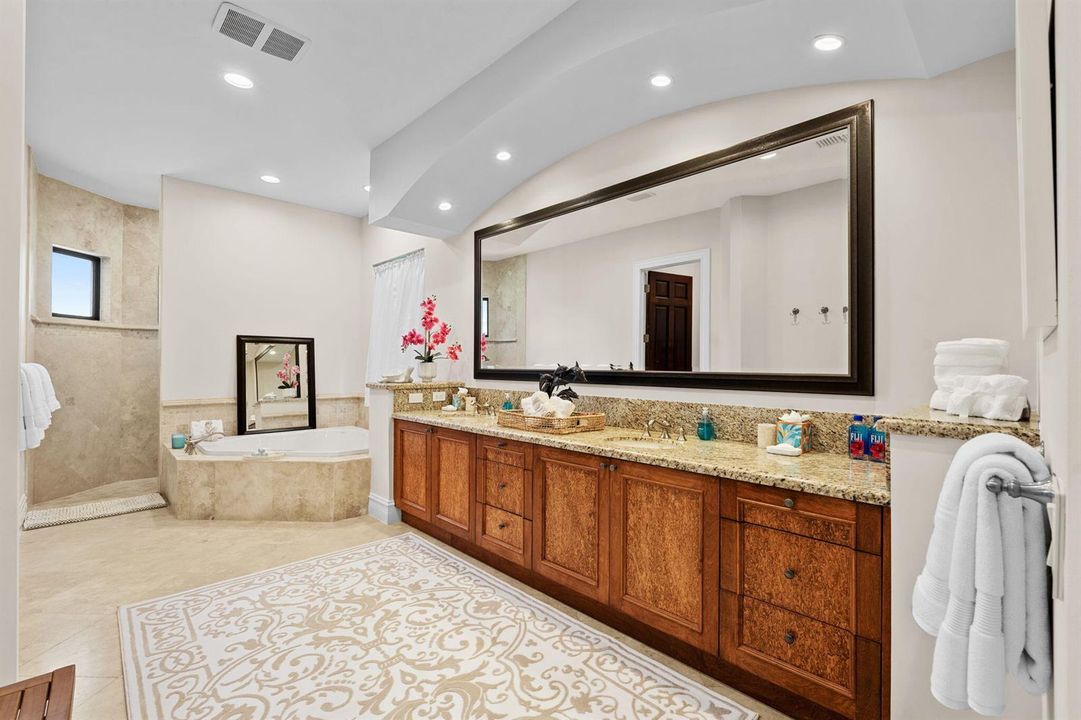 46-web-or-mls-A7403407