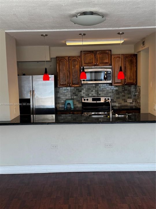 En Venta: $225,000 (1 camas, 1 baños, 741 Pies cuadrados)