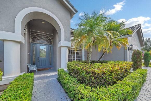 2 Exteriors (4)