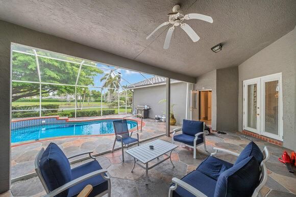 16 Pool Deck (2)