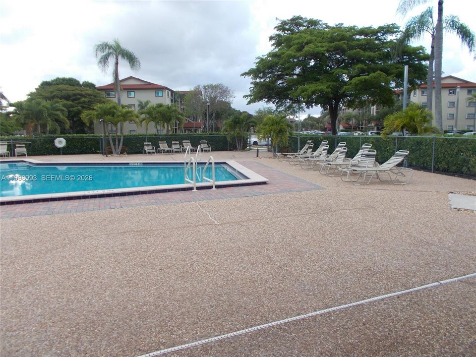 Activo con contrato: $219,900 (2 camas, 2 baños, 1082 Pies cuadrados)