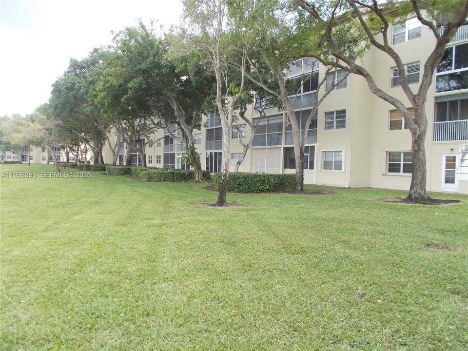 Activo con contrato: $219,900 (2 camas, 2 baños, 1082 Pies cuadrados)