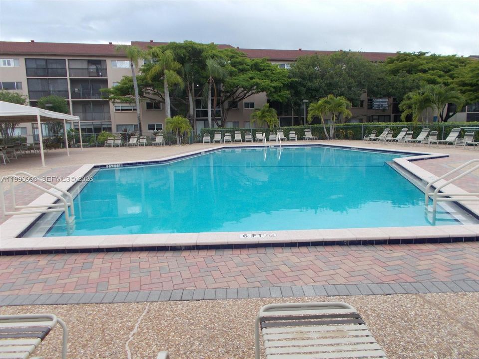 Activo con contrato: $219,900 (2 camas, 2 baños, 1082 Pies cuadrados)