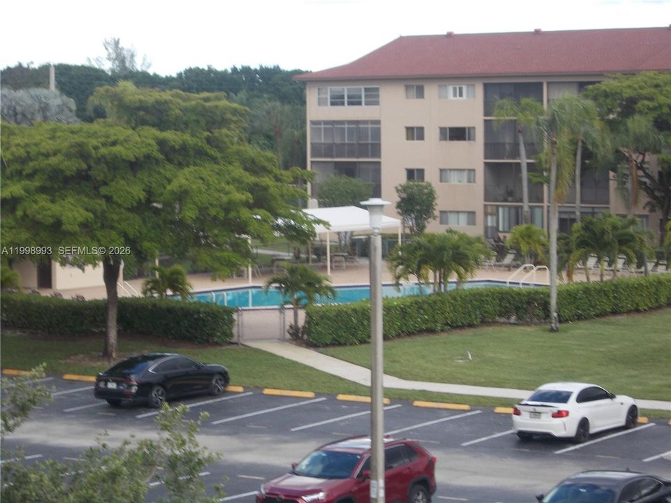 Activo con contrato: $219,900 (2 camas, 2 baños, 1082 Pies cuadrados)