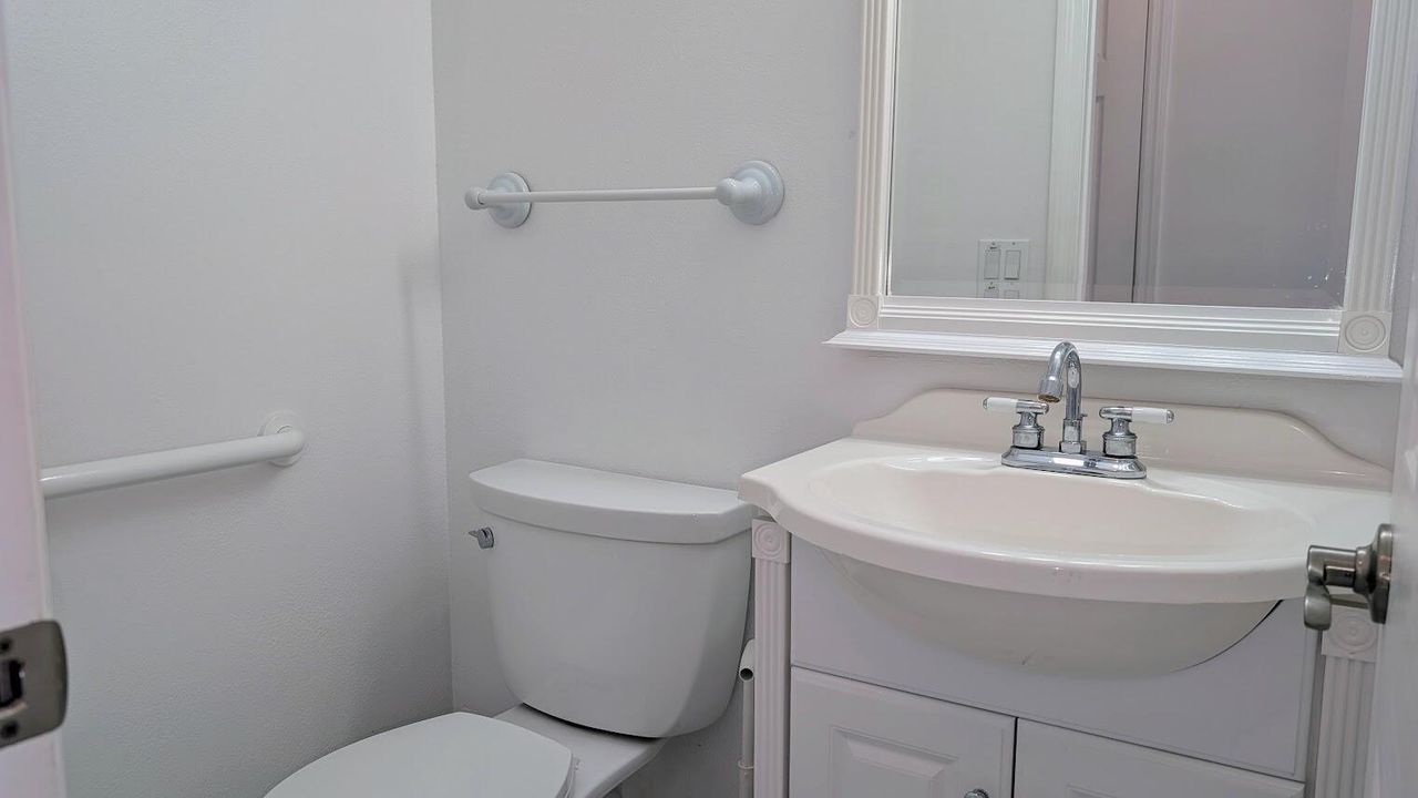2929.5BATH