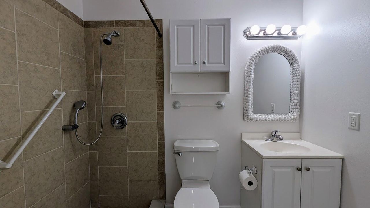 2929BATH1
