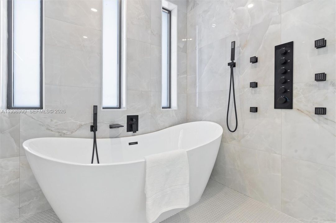 For Sale: $1,750,000 (4 beds, 3 baths, 2557 Square Feet)