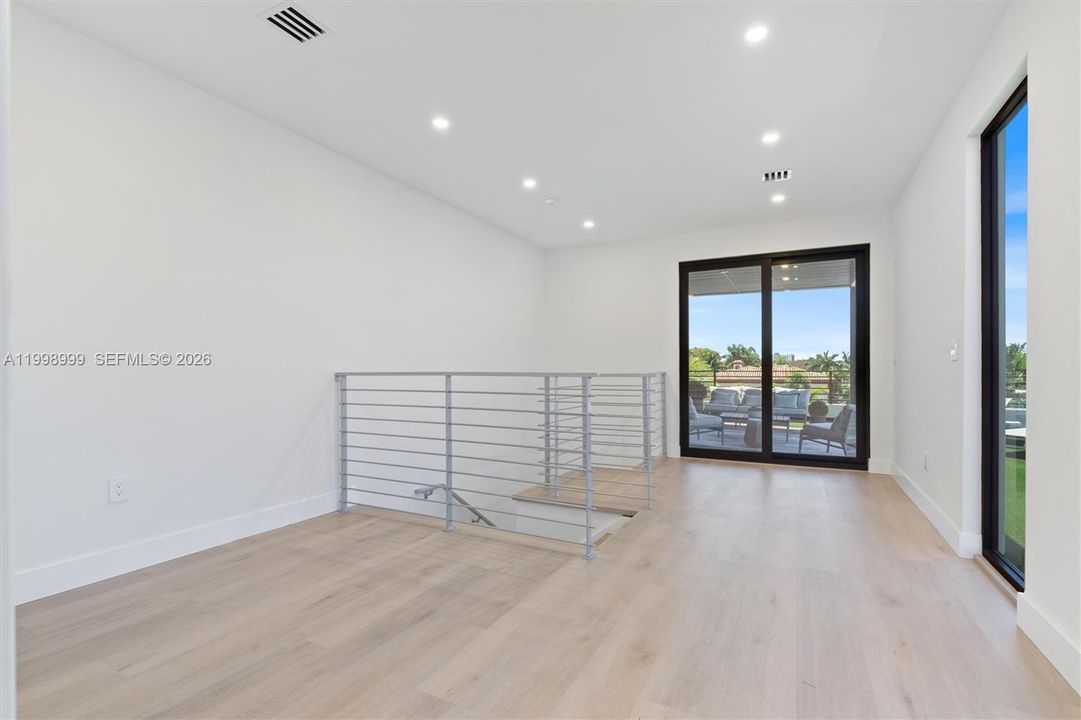 For Sale: $1,750,000 (4 beds, 3 baths, 2557 Square Feet)