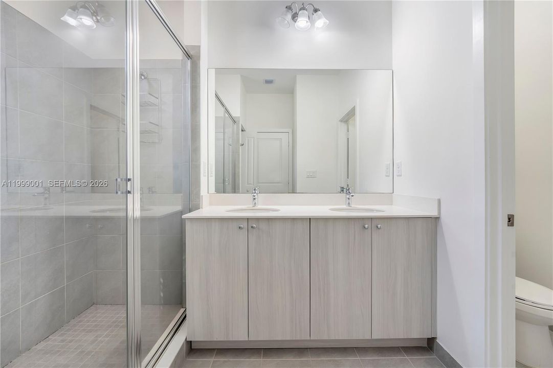 На продажу: $399,900 (3 спален, 2 ванн, 1924 Квадратных фут)