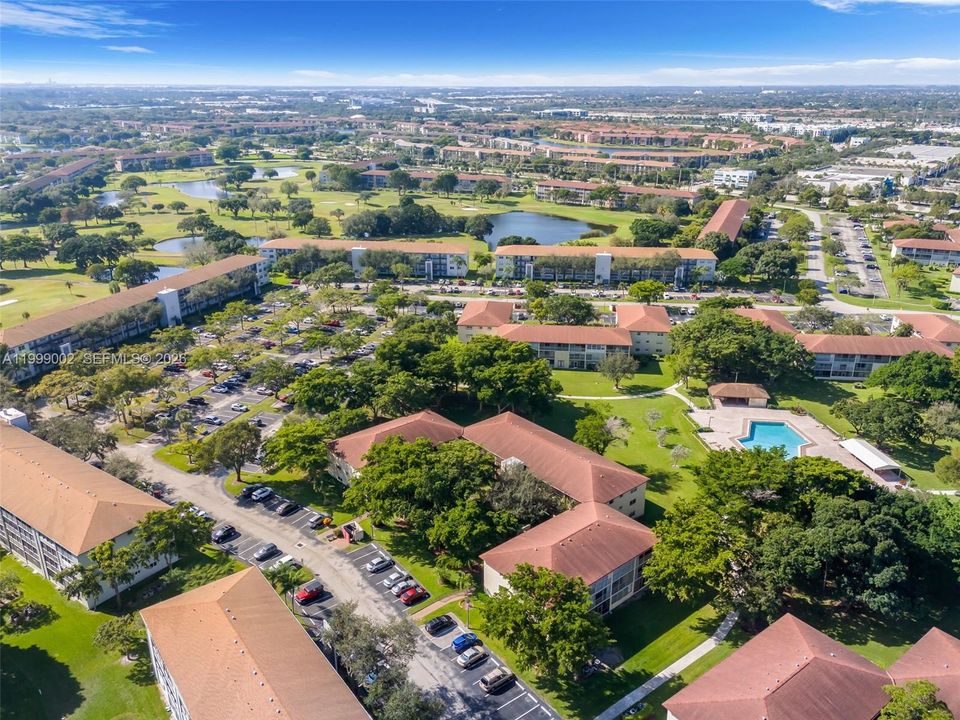 For Sale: $117,999 (2 beds, 1 baths, 954 Square Feet)