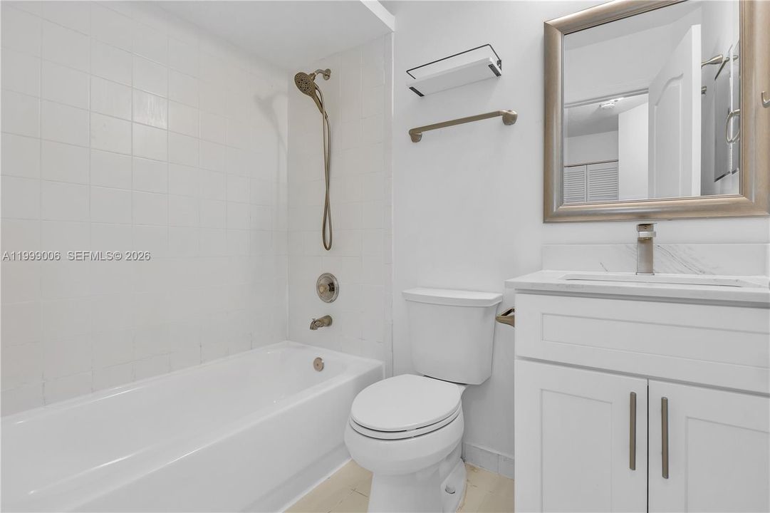 В аренду: $3,200 (3 спален, 2 ванн, 1370 Квадратных фут)