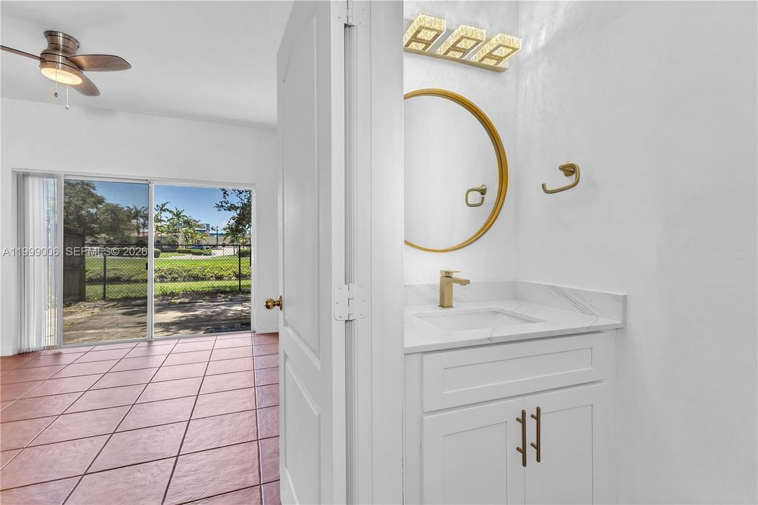 В аренду: $3,200 (3 спален, 2 ванн, 1370 Квадратных фут)