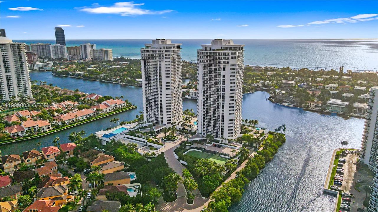 En Venta: $1,195,000 (2 camas, 2 baños, 2240 Pies cuadrados)