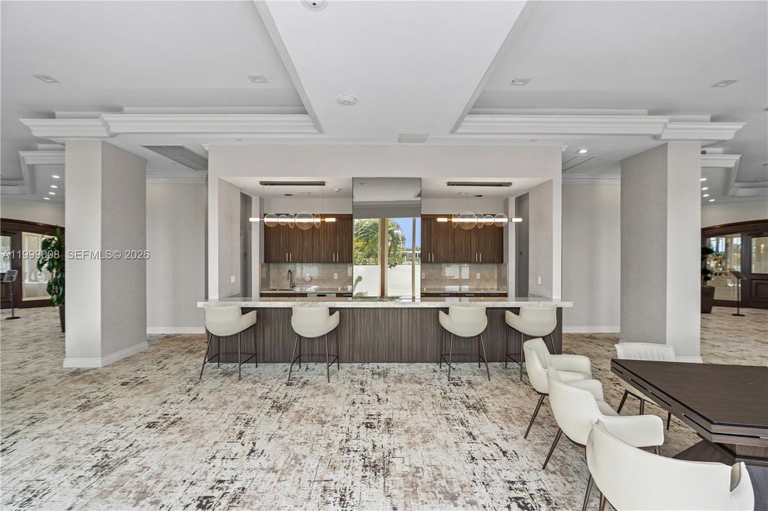 En Venta: $1,195,000 (2 camas, 2 baños, 2240 Pies cuadrados)