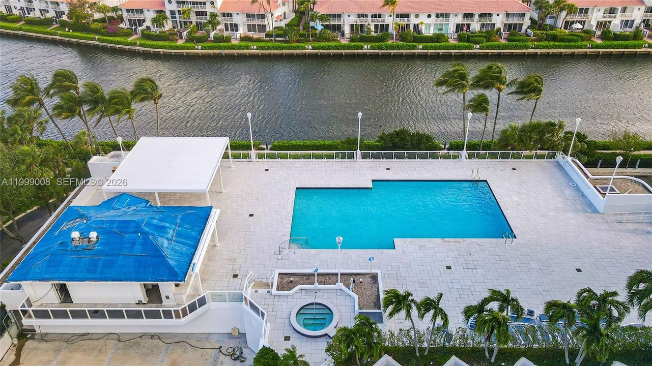 En Venta: $1,195,000 (2 camas, 2 baños, 2240 Pies cuadrados)