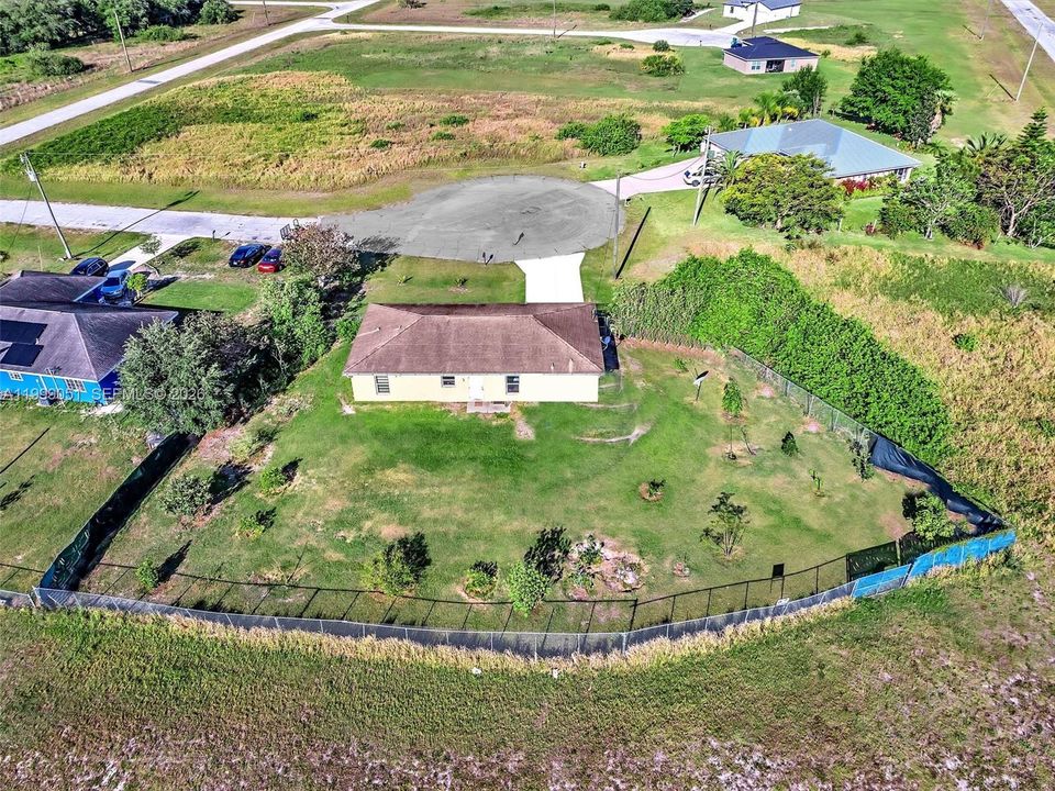На продажу: $275,000 (3 спален, 2 ванн, 0 Квадратных фут)