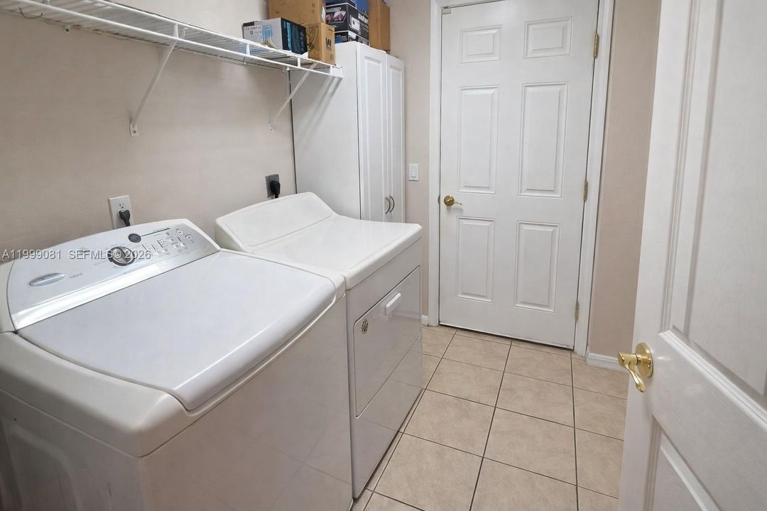 En Venta: $350,000 (3 camas, 2 baños, 0 Pies cuadrados)