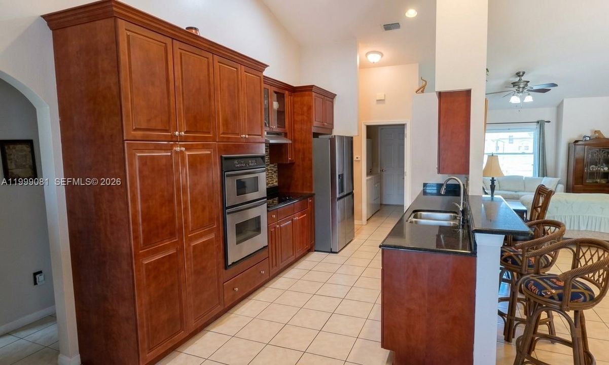 En Venta: $350,000 (3 camas, 2 baños, 0 Pies cuadrados)