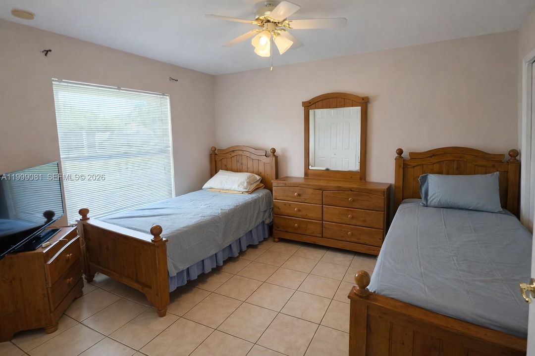 En Venta: $350,000 (3 camas, 2 baños, 0 Pies cuadrados)