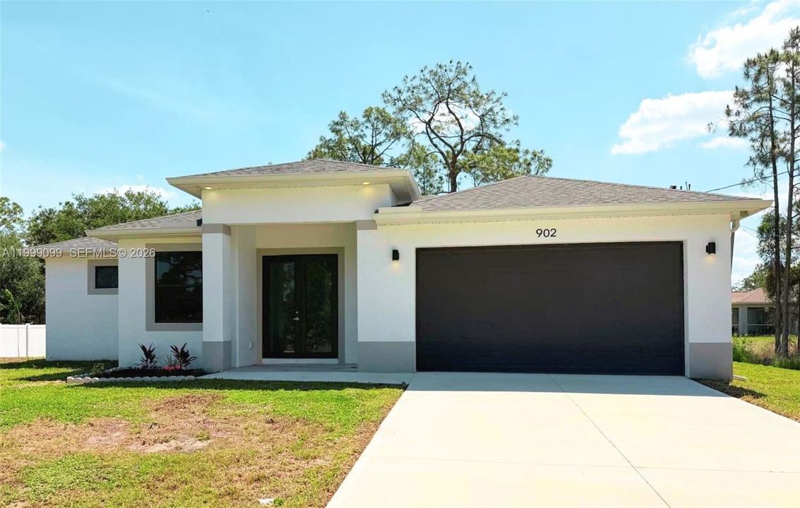 For Sale: $350,000 (3 beds, 2 baths, 1638 Square Feet)