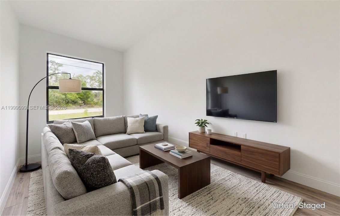 For Sale: $350,000 (3 beds, 2 baths, 1638 Square Feet)