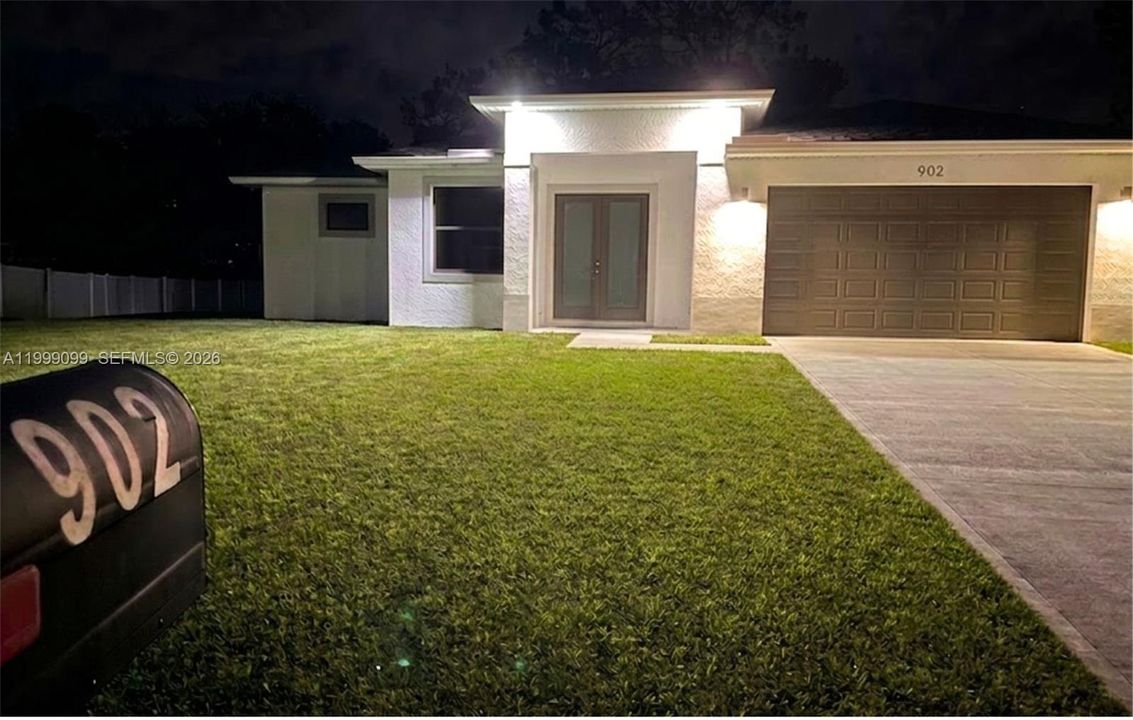 For Sale: $350,000 (3 beds, 2 baths, 1638 Square Feet)
