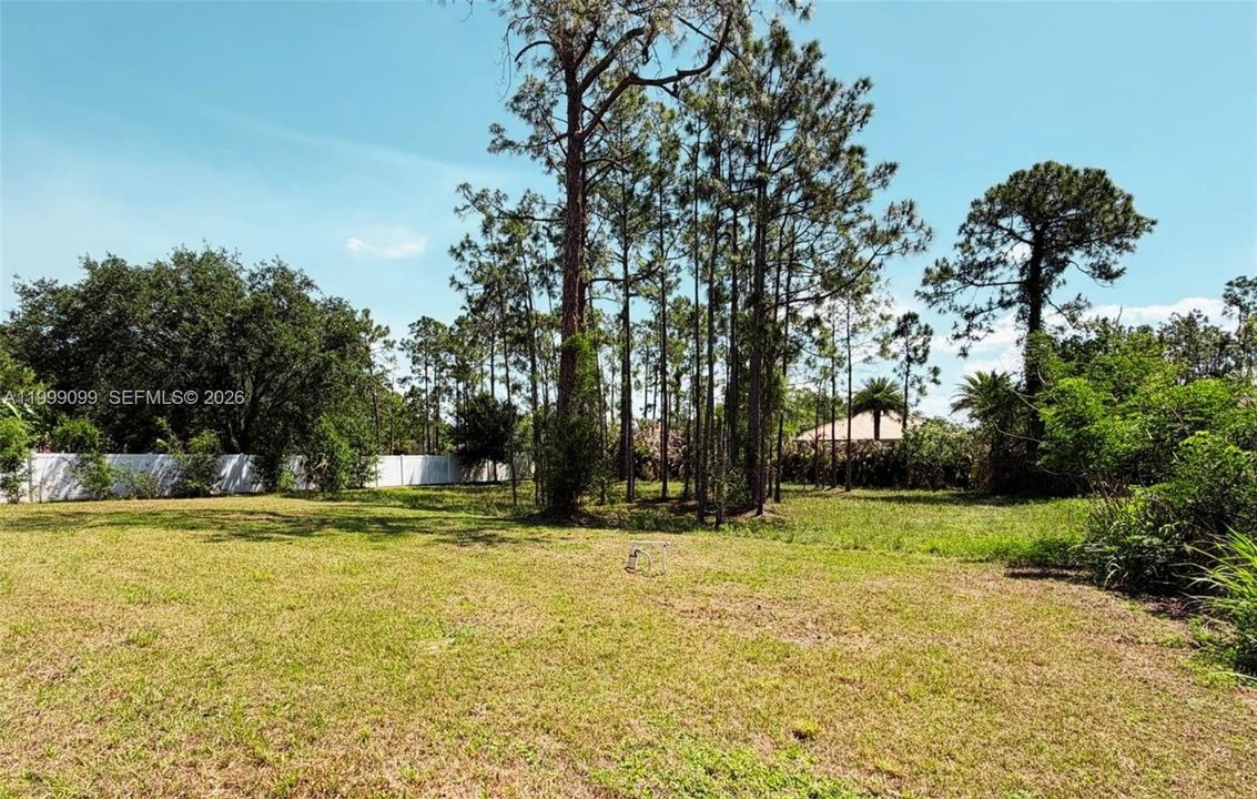 For Sale: $350,000 (3 beds, 2 baths, 1638 Square Feet)