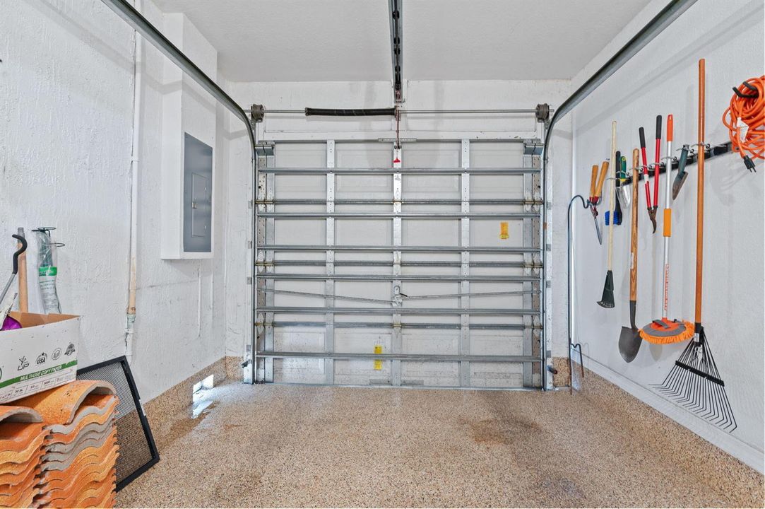 25-web-or-mls-13050-nw-5th-st