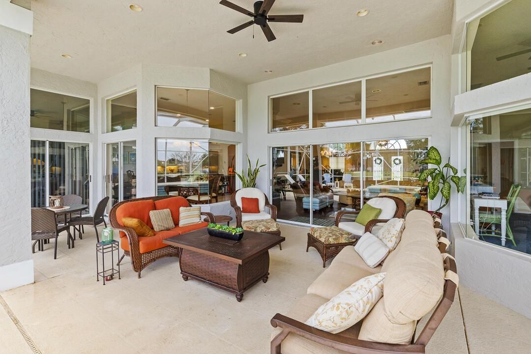 2243 SW Bradford Place-64
