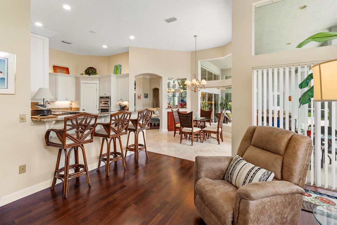 2243 SW Bradford Place-43