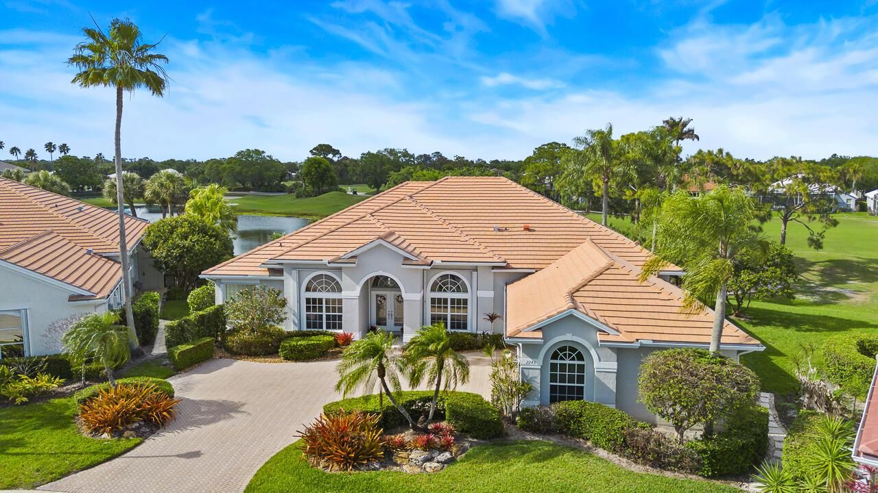 2243 SW Bradford Place-6