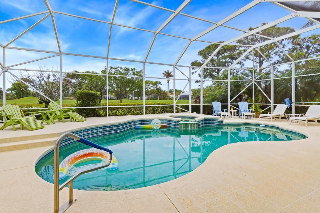 2243 SW Bradford Place-51